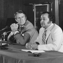Malcolm Fraser and Commonwealth Secretary General Shridath Ramphal at the Commonwealth Heads of Government Regional Meeting in Sydney.