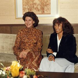 Tamie Fraser with Lady Stella Chan at the Commonwealth Heads of Government Meeting in Melbourne.