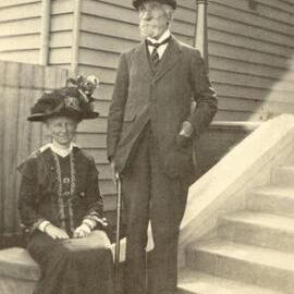 Lady Anna and Sir Simon Fraser.