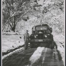 Photographs of the Shell Touring Service and Mapping Unit [18 of many]