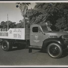 Photographs of Shell tank trucks and other vehicles servicing Western Australia [11 of many]