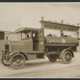 Photographs of Shell tank trucks and other vehicles servicing Queensland [3 of many]