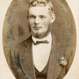 Portrait of an unidentified beared man.