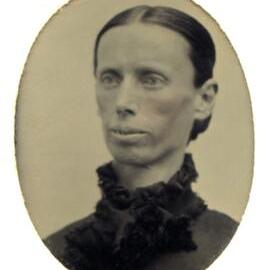 Portrait of an unidentified woman.