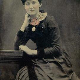 Studio portrait of an unidentified young woman.