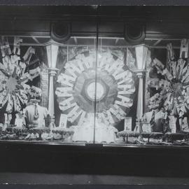 Fletcher Jones window displays [6 of 21]