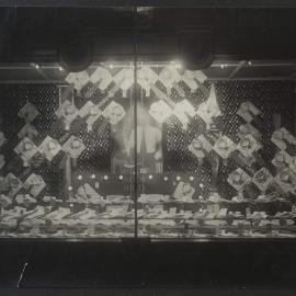 Fletcher Jones window displays [10 of 21]