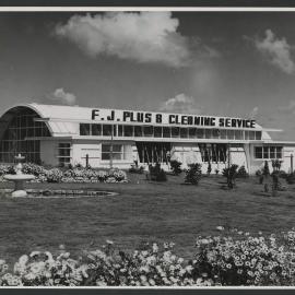 Opening of Fletcher Jones Factory site [16 of 19]