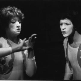 Zazu and Zerkus: Mime and Dance