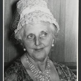 Louise Hanson-Dyer smiling