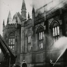 Old Wilson Hall fire, University of Melbourne, 25 January 1952.