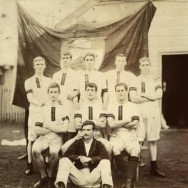 Ormond College boat crew, University of Melbourne, 1902.