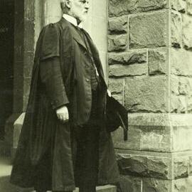 Professor Sir Harry Brookes Allen, University of Melbourne, 1914-1918.