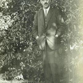 Professor W. E. Agar, University of Melbourne.