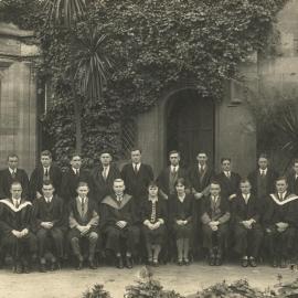 Student group photo, University of Melbourne.