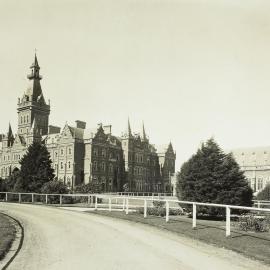 View of Ormond College from north west, University of Melbourne, circa 1901.