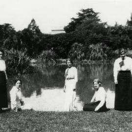 Women students, University of Melbourne.