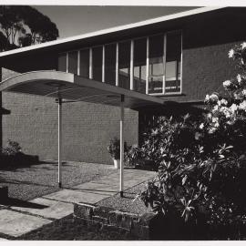 Residence for Lady Howse