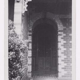 Residence for Holdsworth