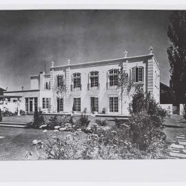 [Residence, 4 Grant Avenue, Toorak]