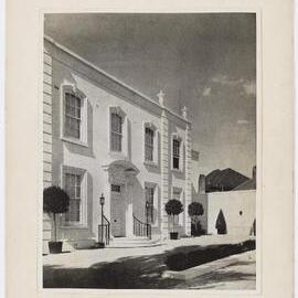 [Residence, 4 Grant Avenue, Toorak]