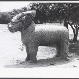 [Image statue taken during Malcolm Fraser's visit to China]