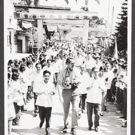 [Malcolm Fraser with a crowd during a visit to China]