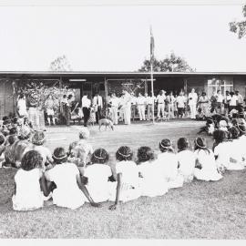 [Malcolm Fraser at a ceremony at an unidentified Aboriginal organisation during a visit to the Northern Territory]