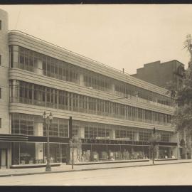 Photograph of the exterior of the McPhersons Department store at 546 Collins Street, Melbourne.