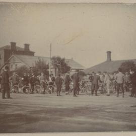 [The Strait for the Century Run on Cup Day]