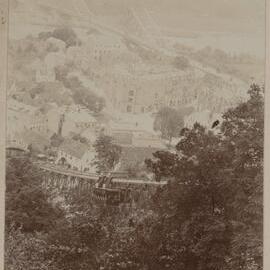 Cars passing on the monorail, Loschwitz